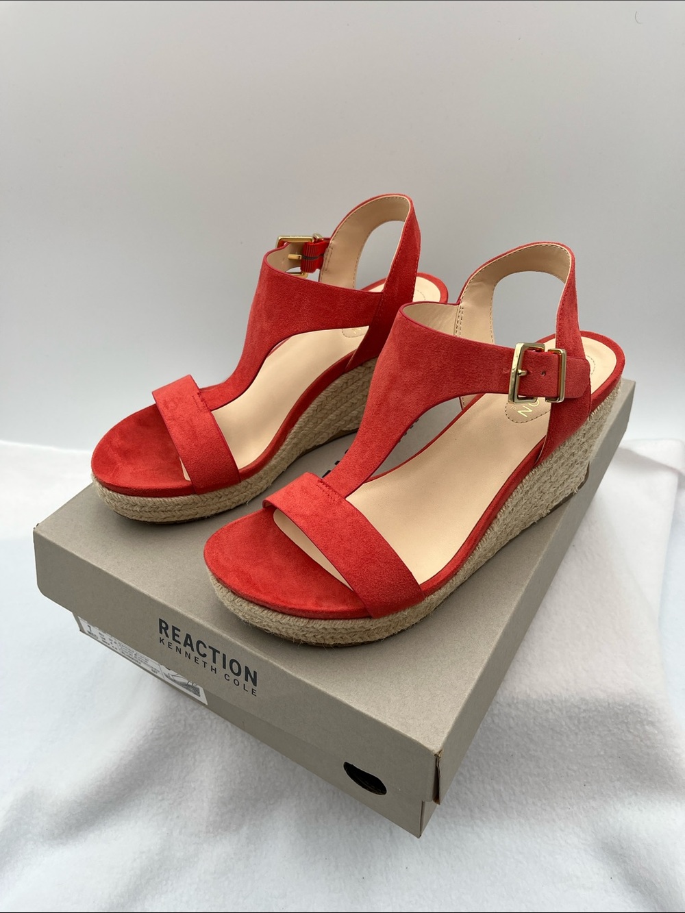 Kenneth Cole Reaction Spiced Coral Suede Espadrille Wedge Sandals